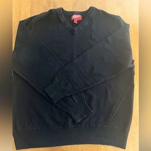 Arizona Jeans Men’s V-Neck Sweater in black. NWOT. 100% Cotton. Size Medium